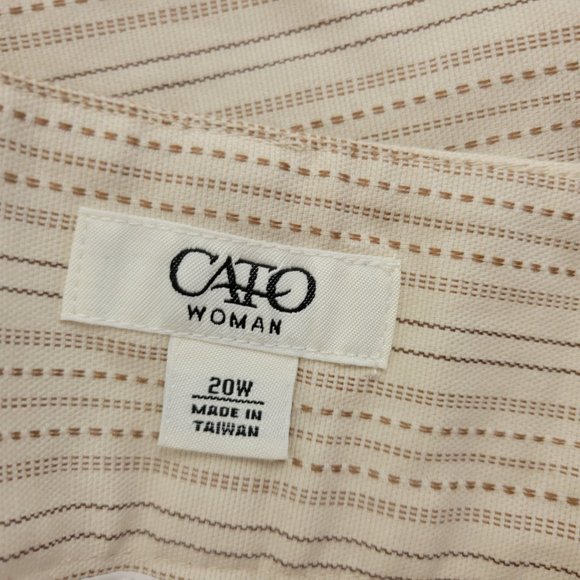 Cato Women’s Plus Capris Beige Dot Striped - Picture 7 of 9